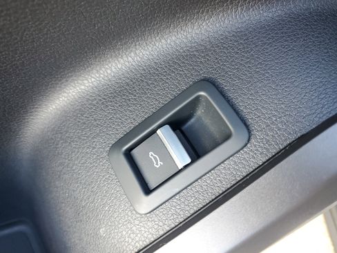 Used 2018 Audi Q5 Premium Plus w/ Premium Plus Package image 33