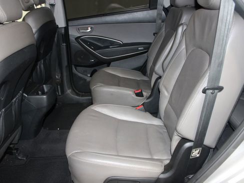 Used 2017 Hyundai Santa Fe Limited image 33