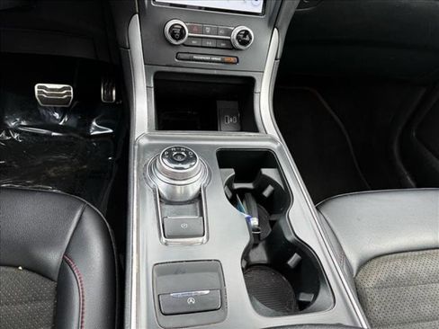 Used 2022 Ford Edge ST-Line AWD/4WD image 13