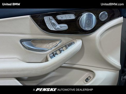 Used 2019 Mercedes-Benz C 300 Cabriolet image 3