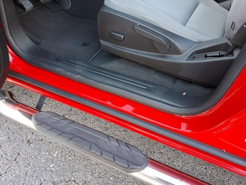 Used 2019 Chevrolet Colorado LT w/ LT Convenience Package image 16