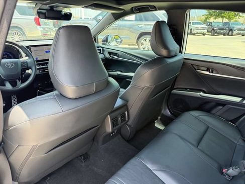 Used 2025 Toyota Camry XSE FWD image 24