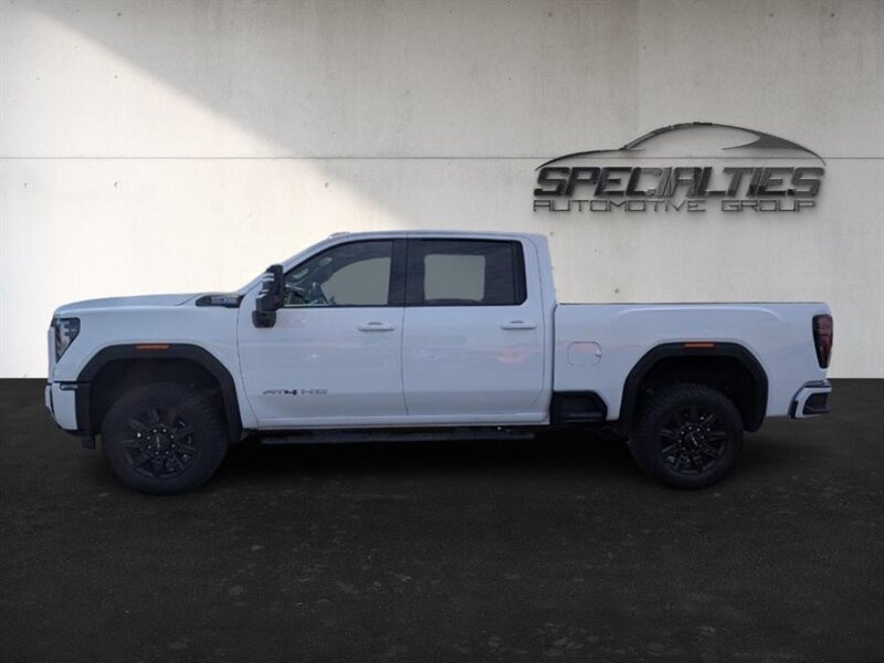 Used 2024 GMC Sierra 3500 AT4 AWD/4WD image 7