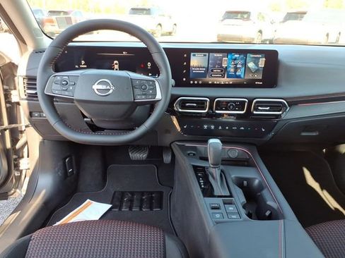 New 2026 Nissan Sentra SR FWD image 8