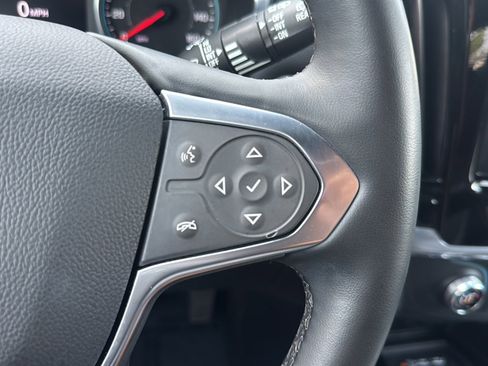 Used 2023 Chevrolet Traverse LT w/ LPO, Roadside Safety Package AWD/4WD image 36