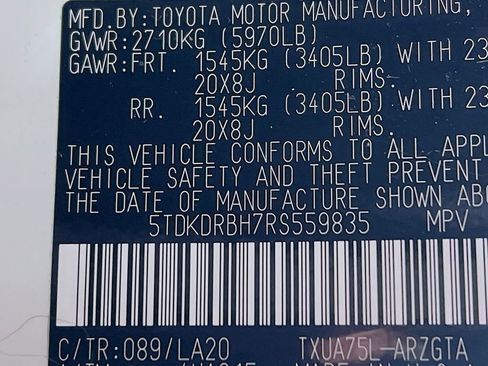 Certified 2024 Toyota Highlander Platinum AWD/4WD image 33