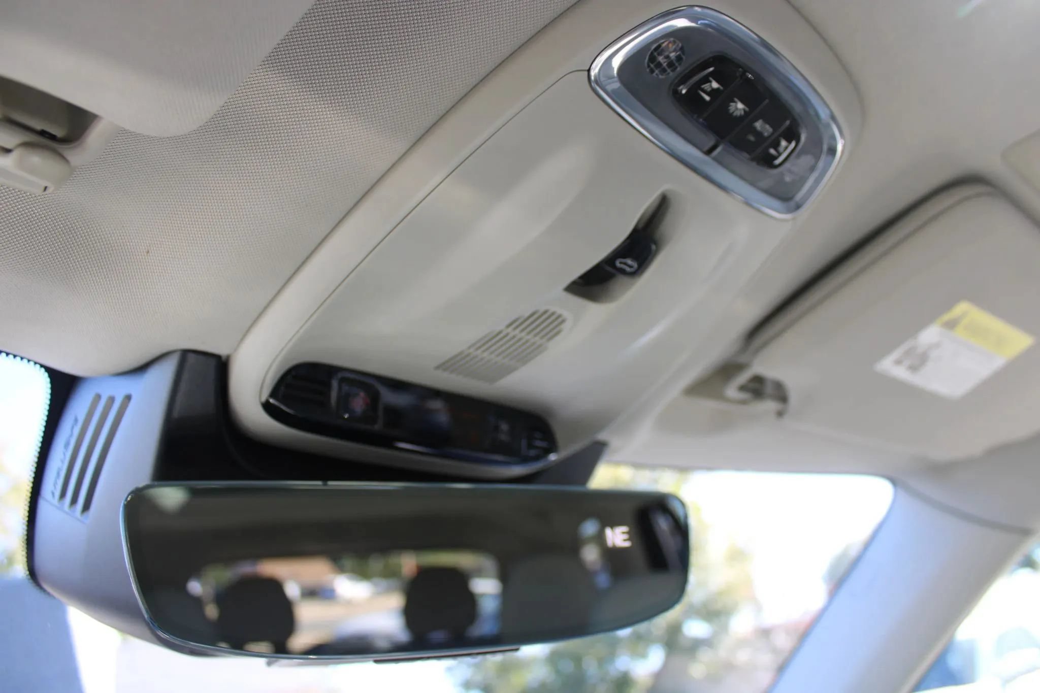 Used 2020 Volvo XC90 T6 Momentum AWD/4WD image 22