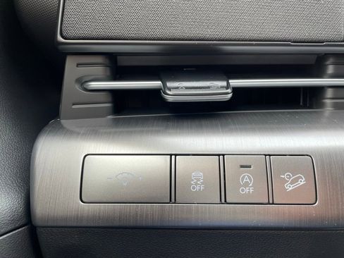 New 2026 Hyundai Kona SE image 9