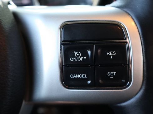 Used 2013 Jeep Grand Cherokee Trailhawk AWD/4WD image 31