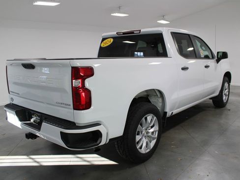 Used 2024 Chevrolet Silverado 1500 Custom image 9