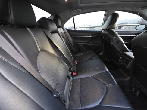 Used 2020 Toyota Camry XSE image 13