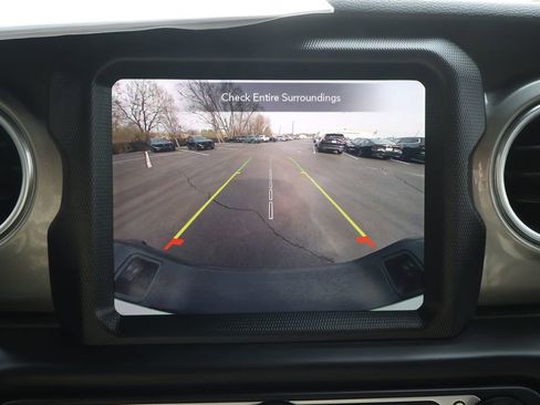 Used 2020 Jeep Gladiator Overland image 20