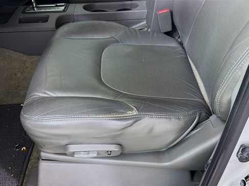 Used 2015 Nissan Frontier SL image 22