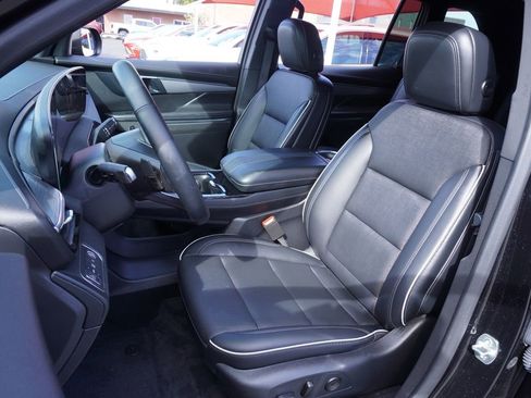 Certified 2025 Buick Enclave Preferred image 14