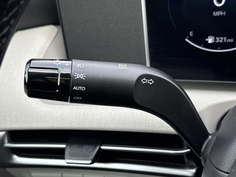 Certified 2025 Hyundai Tucson SEL image 10