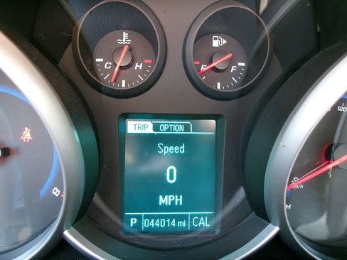 Used 2016 Chevrolet Cruze LS FWD image 19