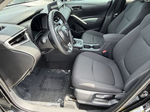 Certified 2026 Toyota Corolla Cross LE FWD image 26