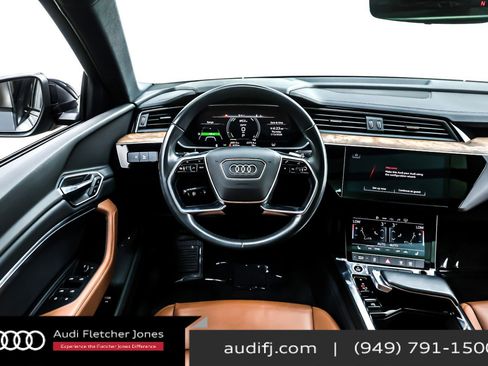 Used 2023 Audi e-tron Premium w/ Convenience Plus Package image 5