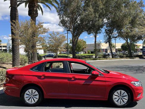 Used 2019 Volkswagen Jetta S image 16