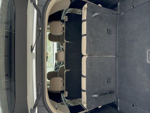 Used 2021 Ford Explorer XLT w/ Equipment Group 202A image 31