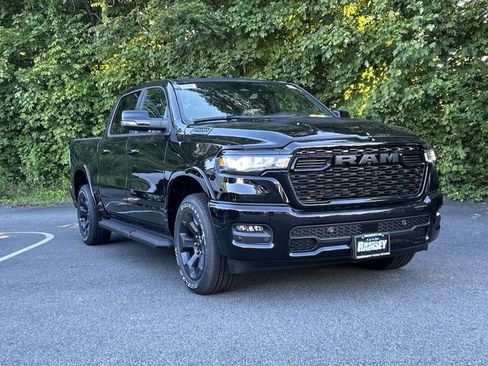 Used 2025 RAM 1500 Big Horn AWD/4WD image 1