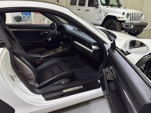 Used 2017 Porsche 911 Carrera S image 17