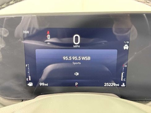 Used 2024 Buick Envista Sport Touring w/ Convenience I Package FWD image 26
