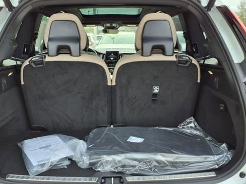 New 2026 Volvo XC90 B6 Plus AWD/4WD image 9