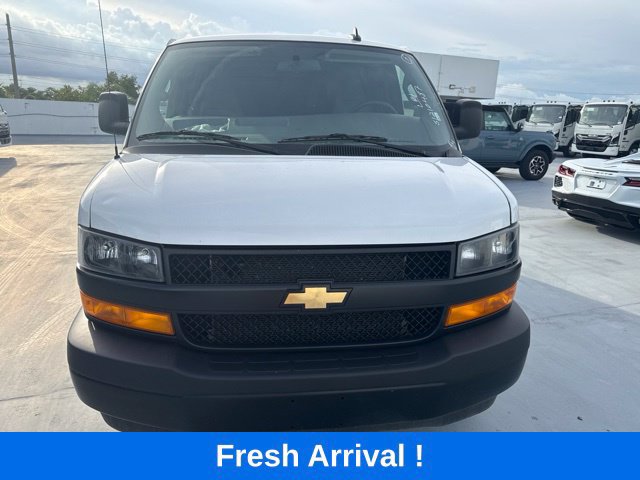 Used 2025 Chevrolet Express 2500 w/ Driver Convenience Package RWD image 14