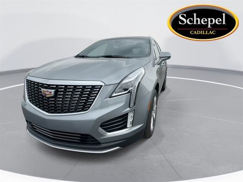 Certified 2024 Cadillac XT5 Premium Luxury FWD image 3
