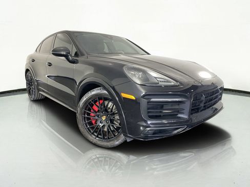 Used 2021 Porsche Cayenne GTS image 2