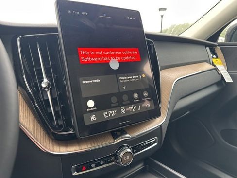 New 2026 Volvo XC60 B5 Plus w/ Protection Package Premier image 16