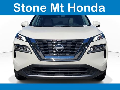Used 2023 Nissan Rogue SL w/ SL Premium Package FWD image 2