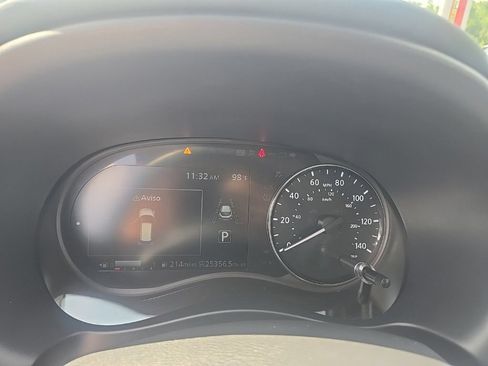 Used 2023 Nissan Kicks SV FWD image 12