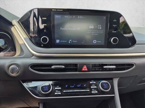 Used 2022 Hyundai Sonata SEL w/ Convenience Package FWD image 12