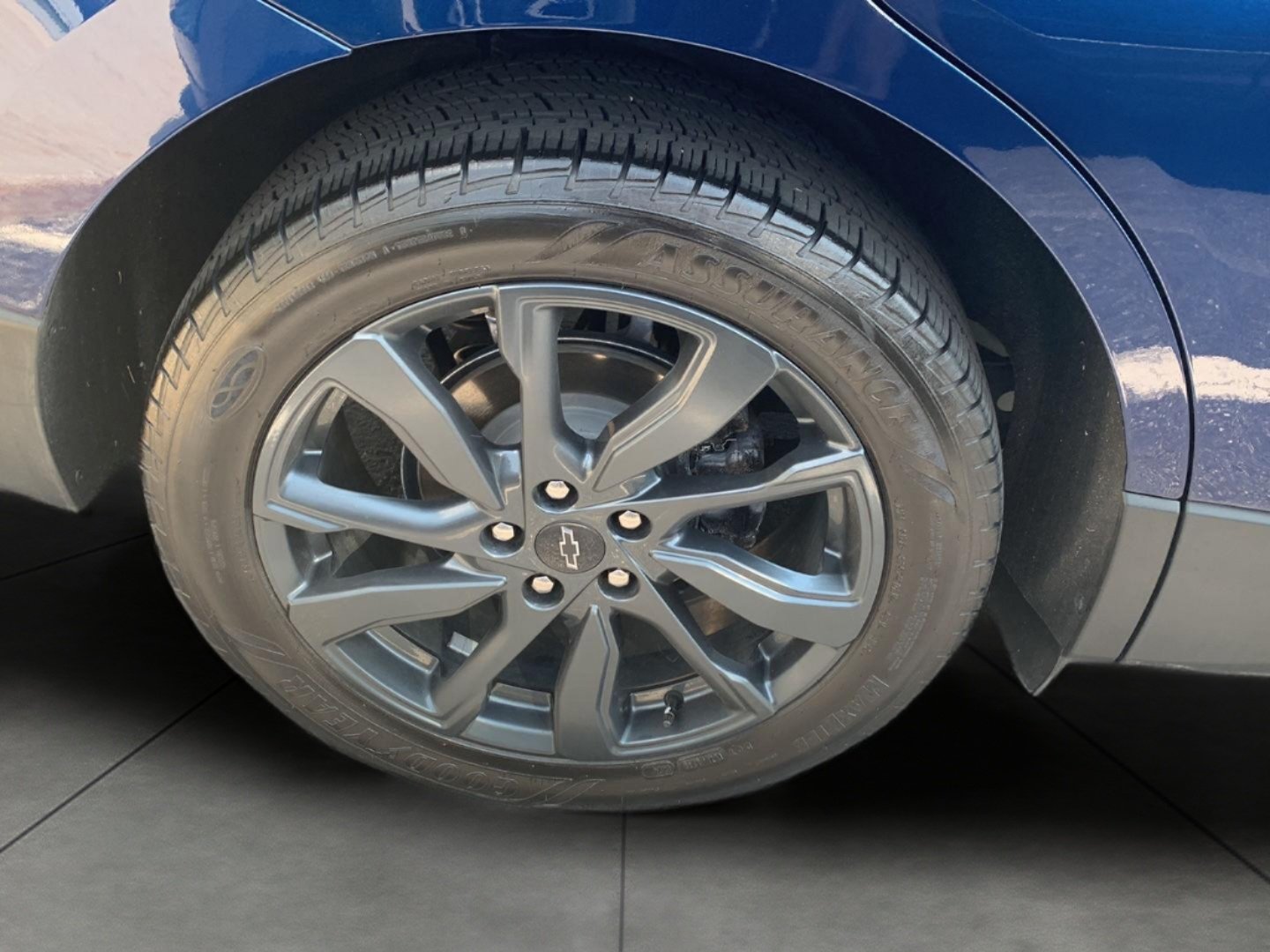 Used 2022 Chevrolet Equinox RS w/ LPO, Floor Liner Package AWD/4WD image 23