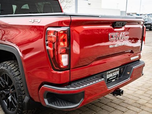 Used 2023 GMC Sierra 1500 Elevation image 18