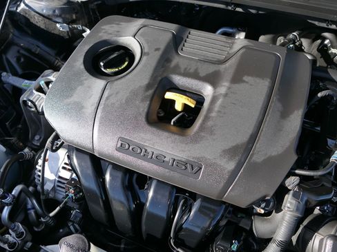 Used 2022 Kia Forte LXS image 29