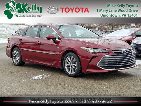 Used 2021 Toyota Avalon XLE image 1