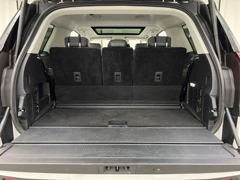 Used 2025 Ford Expedition Active AWD/4WD image 37