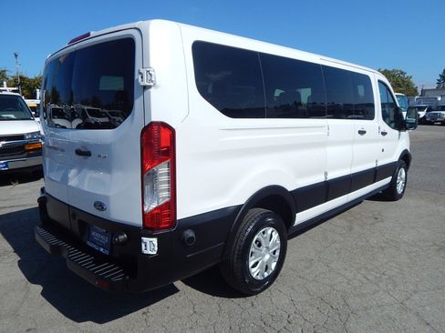 Used 2015 Ford Transit 350 XLT image 4