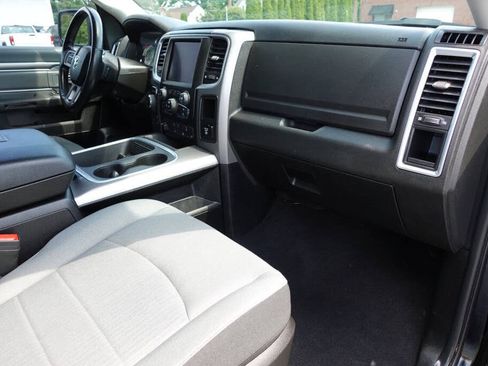 Used 2022 RAM 1500 Classic SLT w/ Electronics Convenience Group AWD/4WD image 39