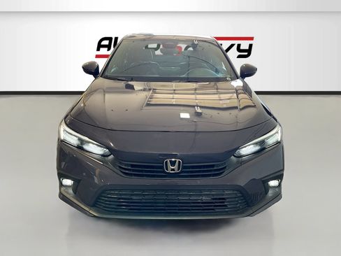 Used 2024 Honda Civic Sport Touring image 2