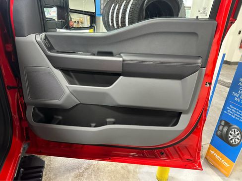 New 2025 Ford F350 XLT image 30