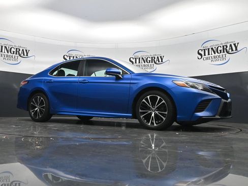 Used 2019 Toyota Camry SE FWD image 26