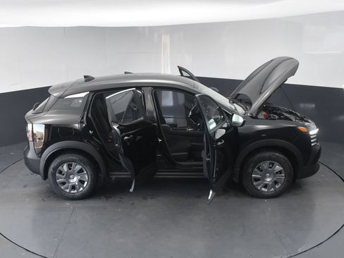Used 2025 Nissan Kicks S AWD/4WD image 26