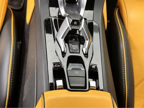 Used 2020 Lamborghini Huracan EVO RWD image 44