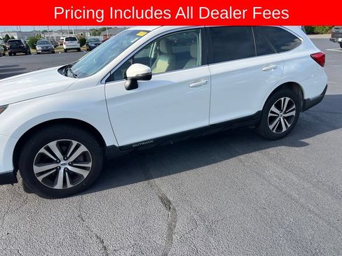 Used 2019 Subaru Outback 2.5i Limited AWD/4WD image 6