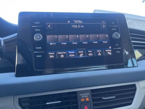 New 2026 Volkswagen Jetta SE FWD image 18