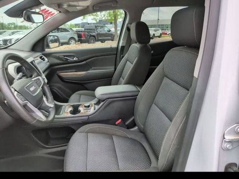Certified 2023 GMC Acadia SLE w/ Driver Convenience Package AWD/4WD image 18
